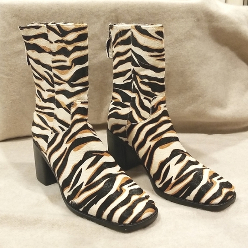 Intentionally calf hair boot NWOT